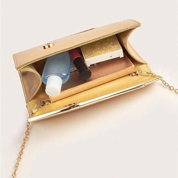 Elegant Gold Clutch Bag - Picture 7 of 8